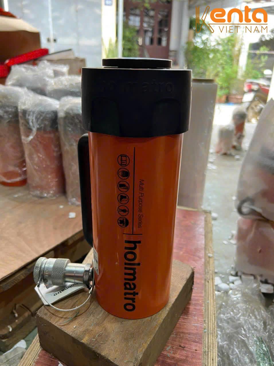 01930d89a57a2d24746b113