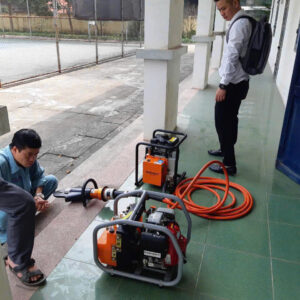 Ống dẫn dầu thủy lực H 3 SOU kèm đầu nối